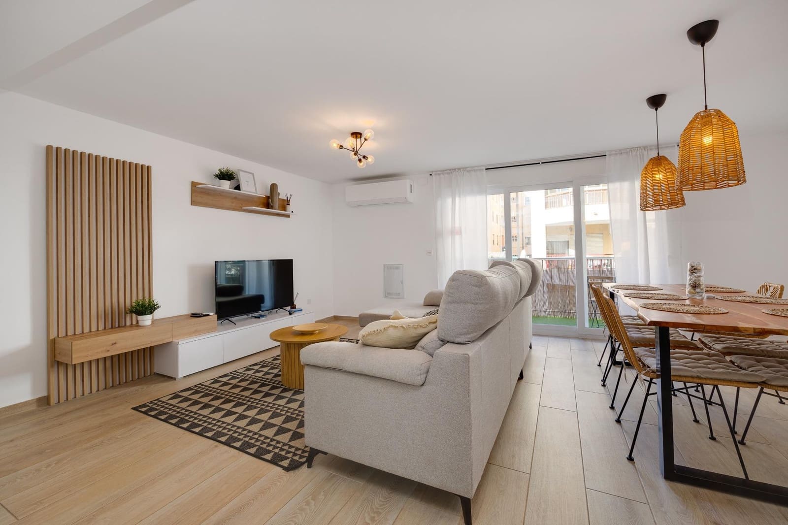 3 Zimmer Apartment zu verkaufen in Torrevieja - 220.000 € (Ref: 10059377)