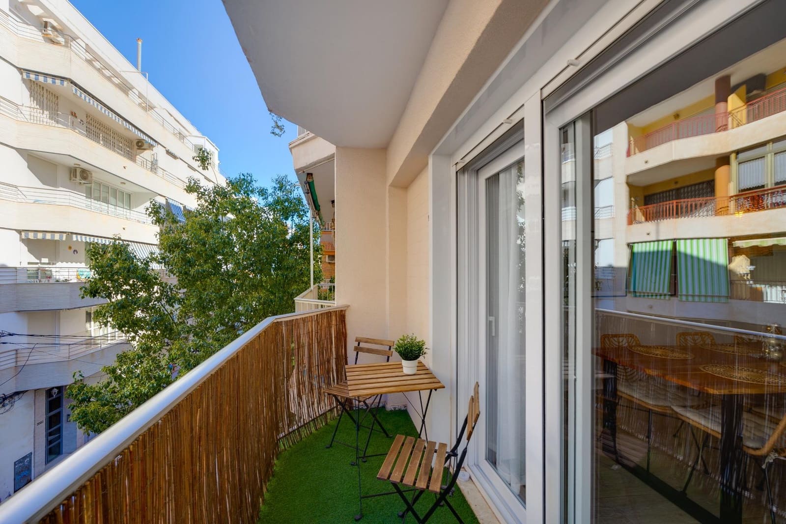 3 Zimmer Apartment zu verkaufen in Torrevieja - 220.000 € (Ref: 10059377)