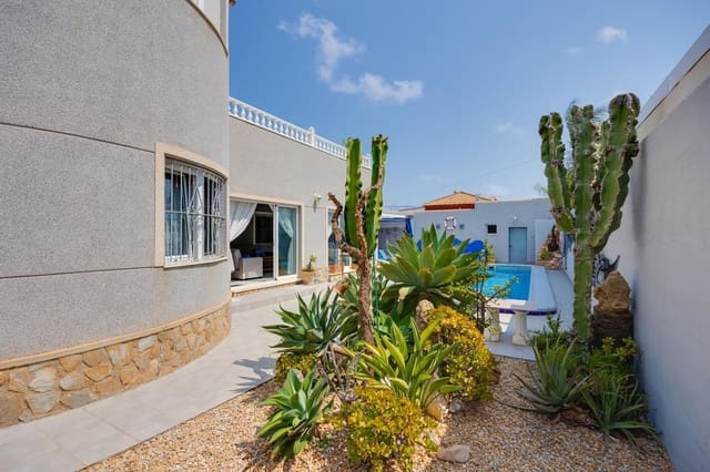 Chalet de 5 habitaciones en La Regia, Orihuela en venta - 590.000 € (Ref: 10059380)