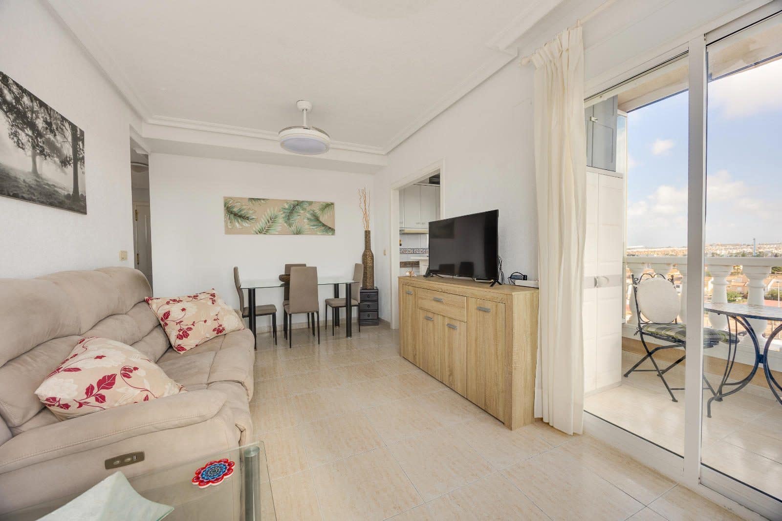 2 bedroom Apartment for sale in Torrevieja - € 164,969 (Ref: 10059385)