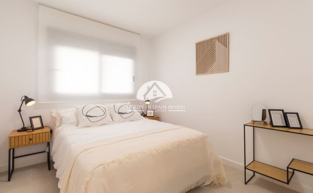 3 bedroom Villa for sale in Torrevieja - € 459,000 (Ref: 10059396)