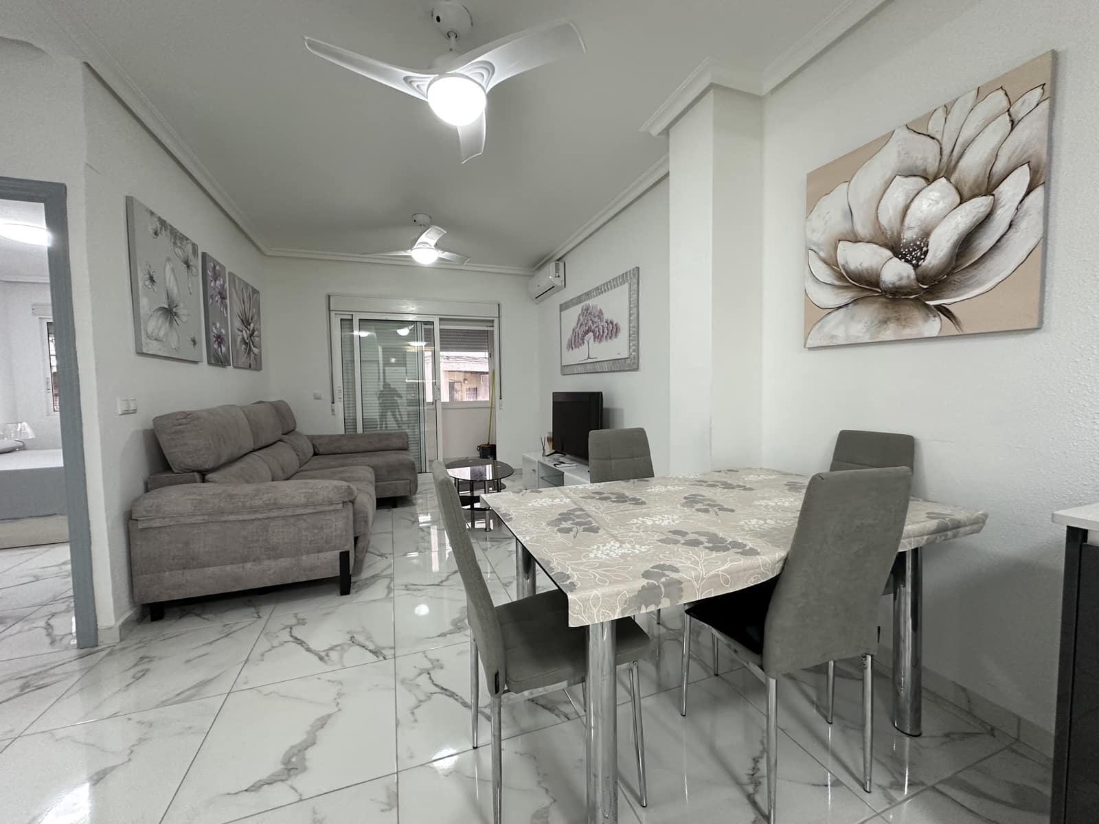 2 soverom Leilighet til salgs i Torrevieja - € 184 950 (Ref: 10059399)