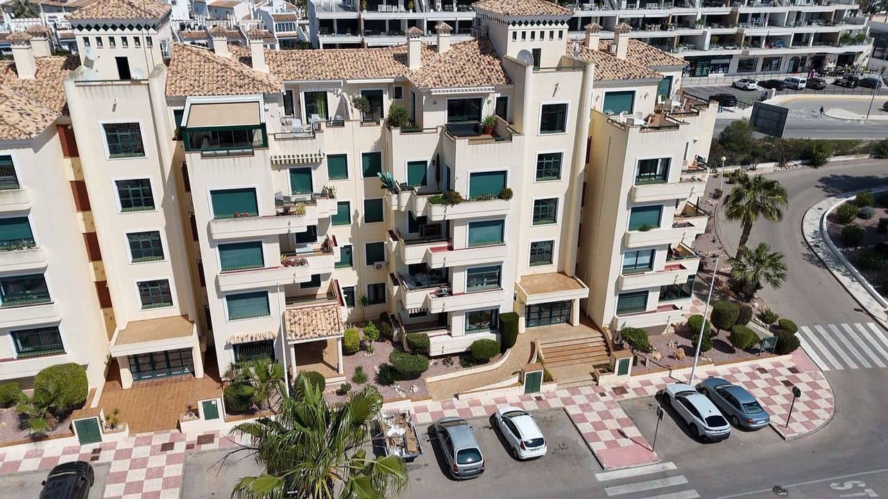 Apartamento de 2 habitaciones en Campoamor en venta - 220.000 € (Ref: 10059421)