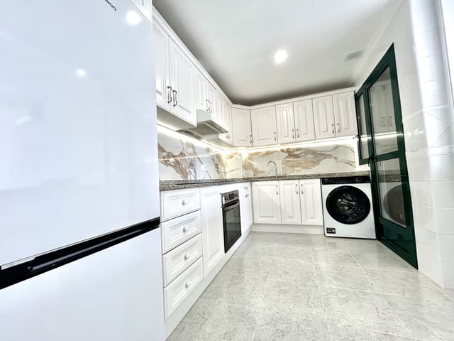 2 slaapkamer Appartement te koop in Campoamor, Orihuela - € 220.000 (Ref: 10059421)