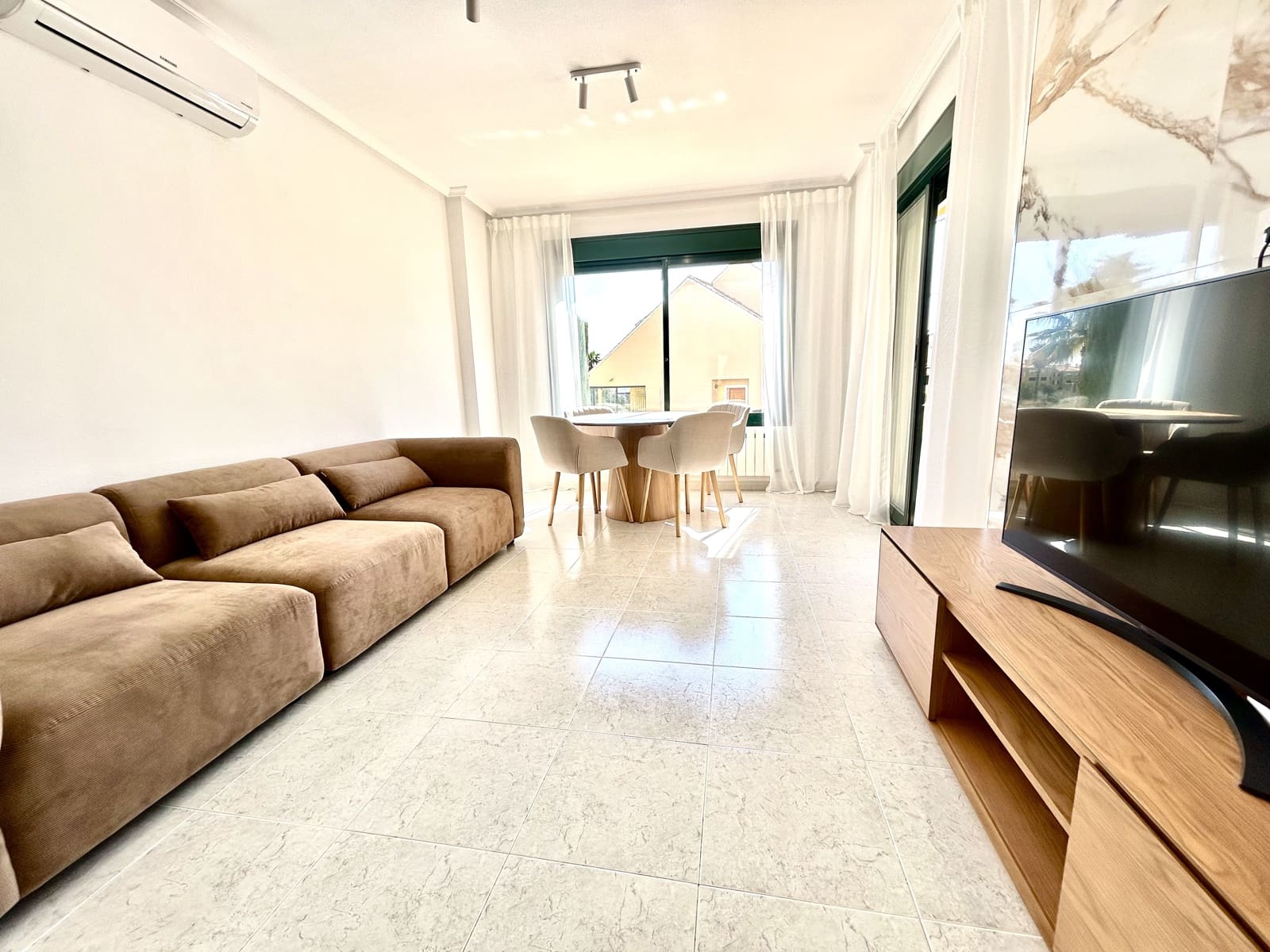 Apartamento de 2 habitaciones en Campoamor en venta - 220.000 € (Ref: 10059421)