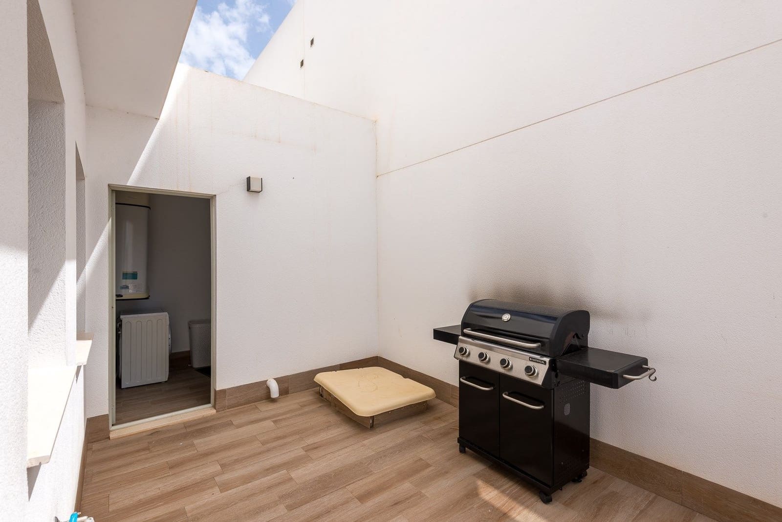 3 bedroom Villa for sale in San Pedro del Pinatar - € 400,000 (Ref: 10060829)