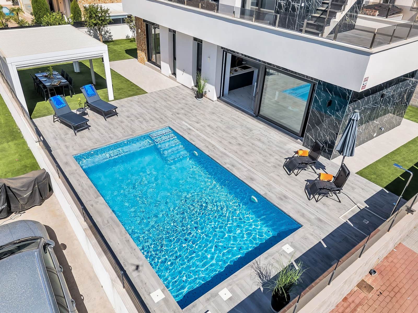 3 sovrum Villa till salu i Torrevieja - 749 900 € (Ref: 10060832)