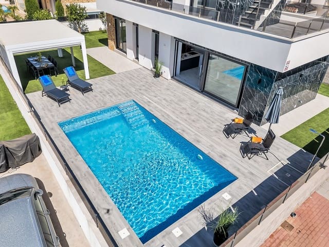 3 sovrum Villa till salu i Miramar - Torre del Moro, Torrevieja - 749 900 € (Ref: 10060832)