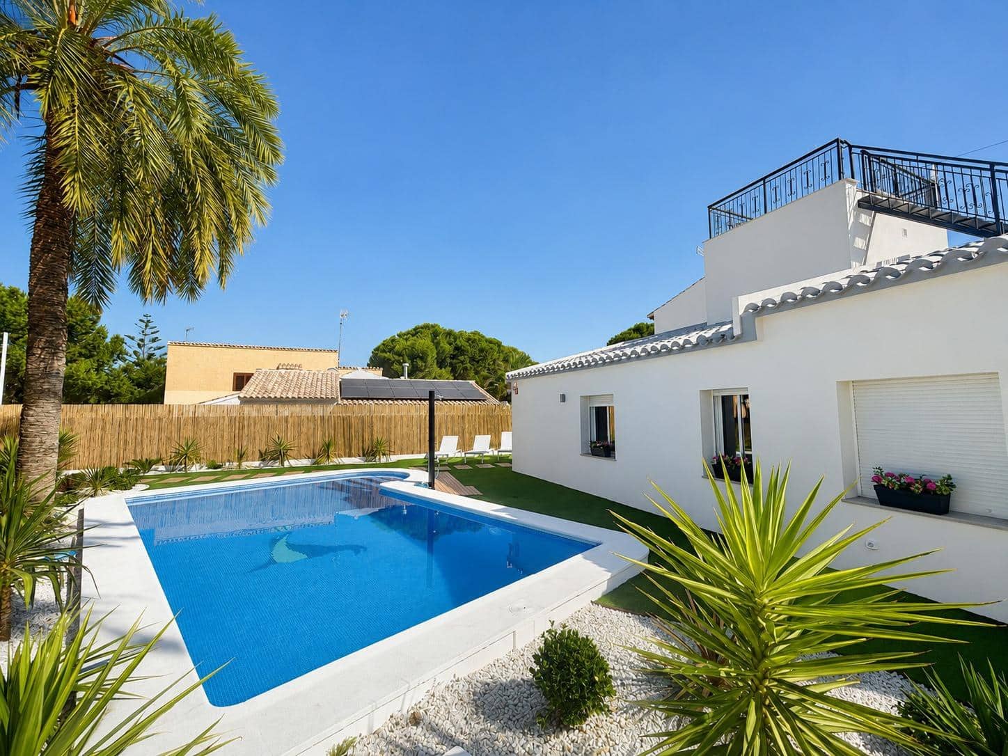 Pareado de 4 habitaciones en Orihuela Costa en venta - 750.000 € (Ref: 10060841)