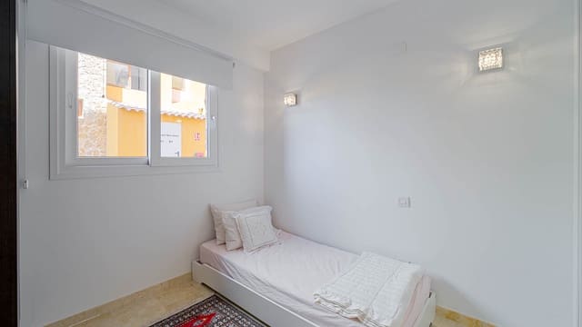 Apartamento de 3 habitaciones en Punta Prima, Orihuela en venta - 350.000 € (Ref: 10062515)