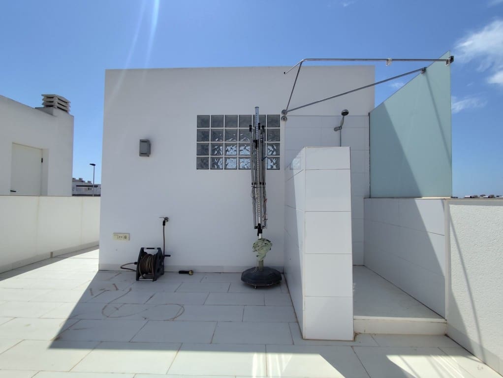 4 bedroom Townhouse for sale in Torrevieja - € 399,000 (Ref: 10074509)