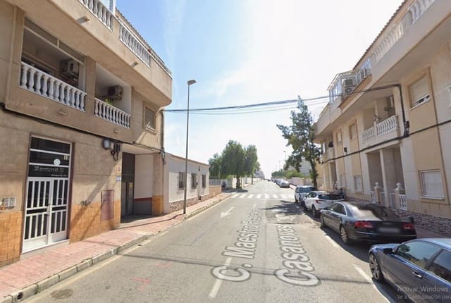 Garage till salu i Centro - Muelle Pesquero, Torrevieja - 11 000 € (Ref: 10074525)