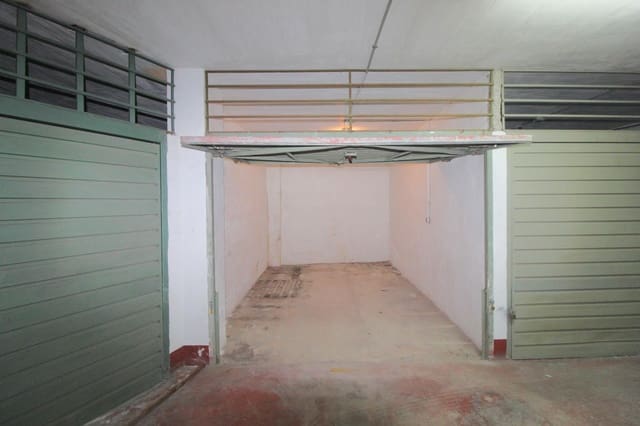 Autotalli myytävänä paikassa Parque de las Naciones, Torrevieja - 13 000 € (Ref: 10074527)