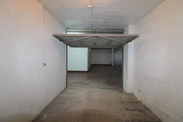 Autotalli myytävänä paikassa Parque de las Naciones, Torrevieja - 13 000 € (Ref: 10074527)