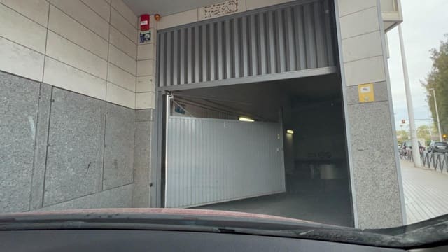 Autotalli myytävänä paikassa Centro, Elche / Elx - 25 500 € (Ref: 10074530)