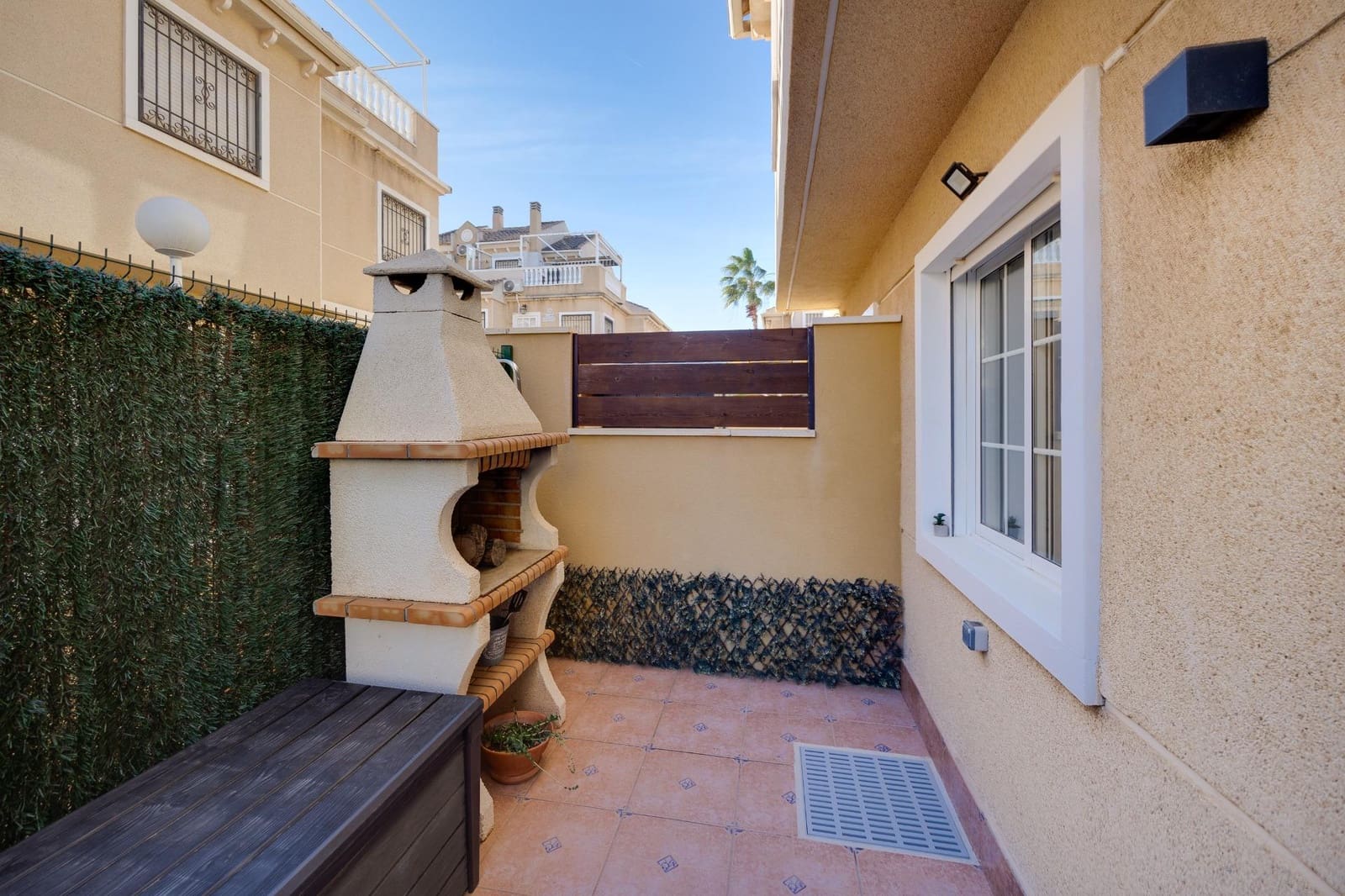2 slaapkamer Bungalow te koop in Torrevieja - € 183.900 (Ref: 10074535)