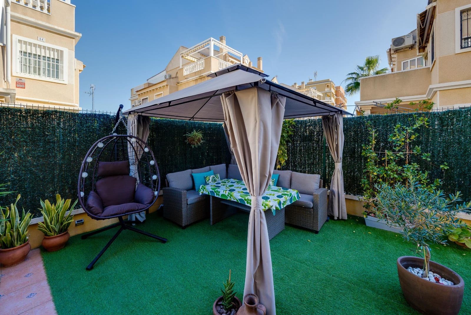 2 slaapkamer Bungalow te koop in Torrevieja - € 183.900 (Ref: 10074535)