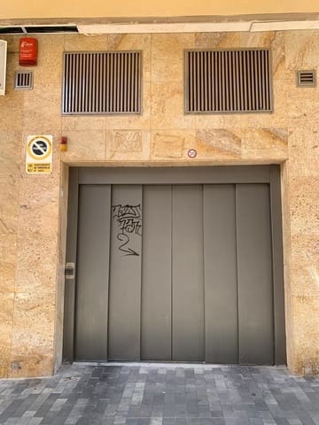 Autotalli myytävänä paikassa Playa del Cura, Torrevieja - 23 000 € (Ref: 10074540)