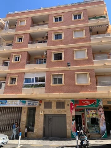 Autotalli myytävänä paikassa Playa del Cura, Torrevieja - 13 000 € (Ref: 10074541)