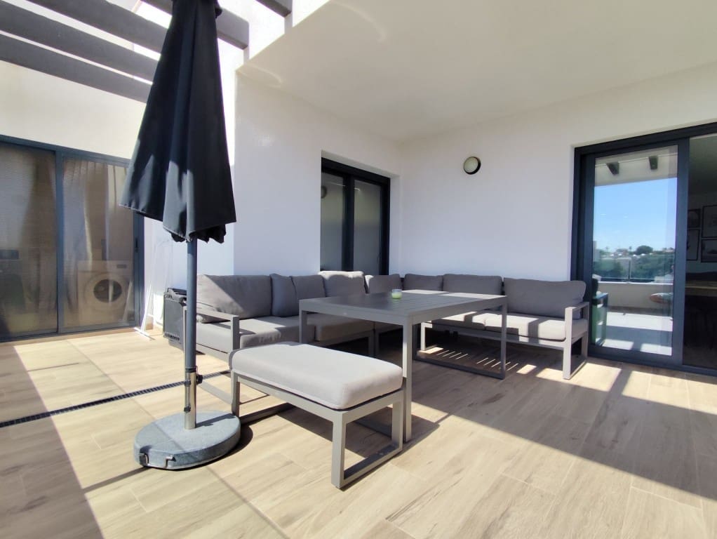 3 soveværelse Penthouse til salg i Villamartin - € 345.000 (Ref: 10074543)