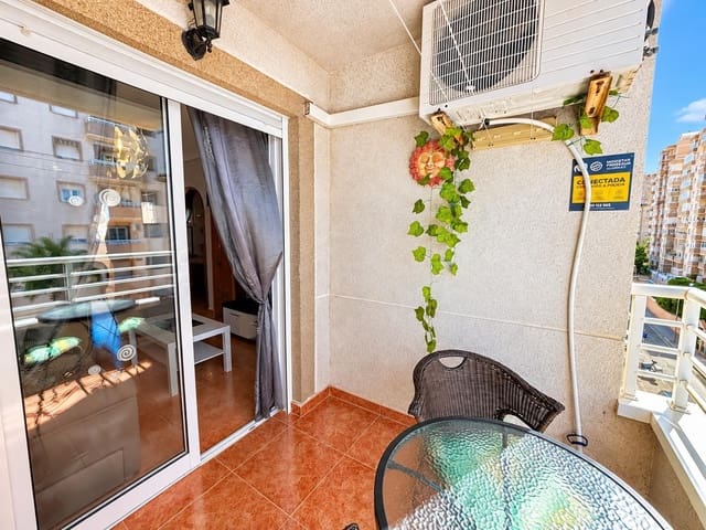 Apartamento de 2 habitaciones en Nueva Torrevieja, Torrevieja en venta - 129.900 € (Ref: 10074547)