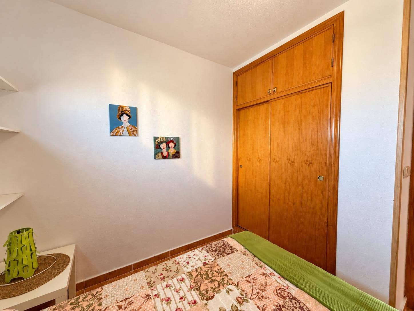 Apartamento de 2 habitaciones en Torrevieja en venta - 129.900 € (Ref: 10074547)