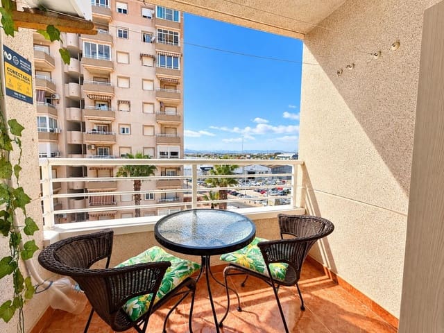 Apartamento de 2 habitaciones en Nueva Torrevieja, Torrevieja en venta - 129.900 € (Ref: 10074547)