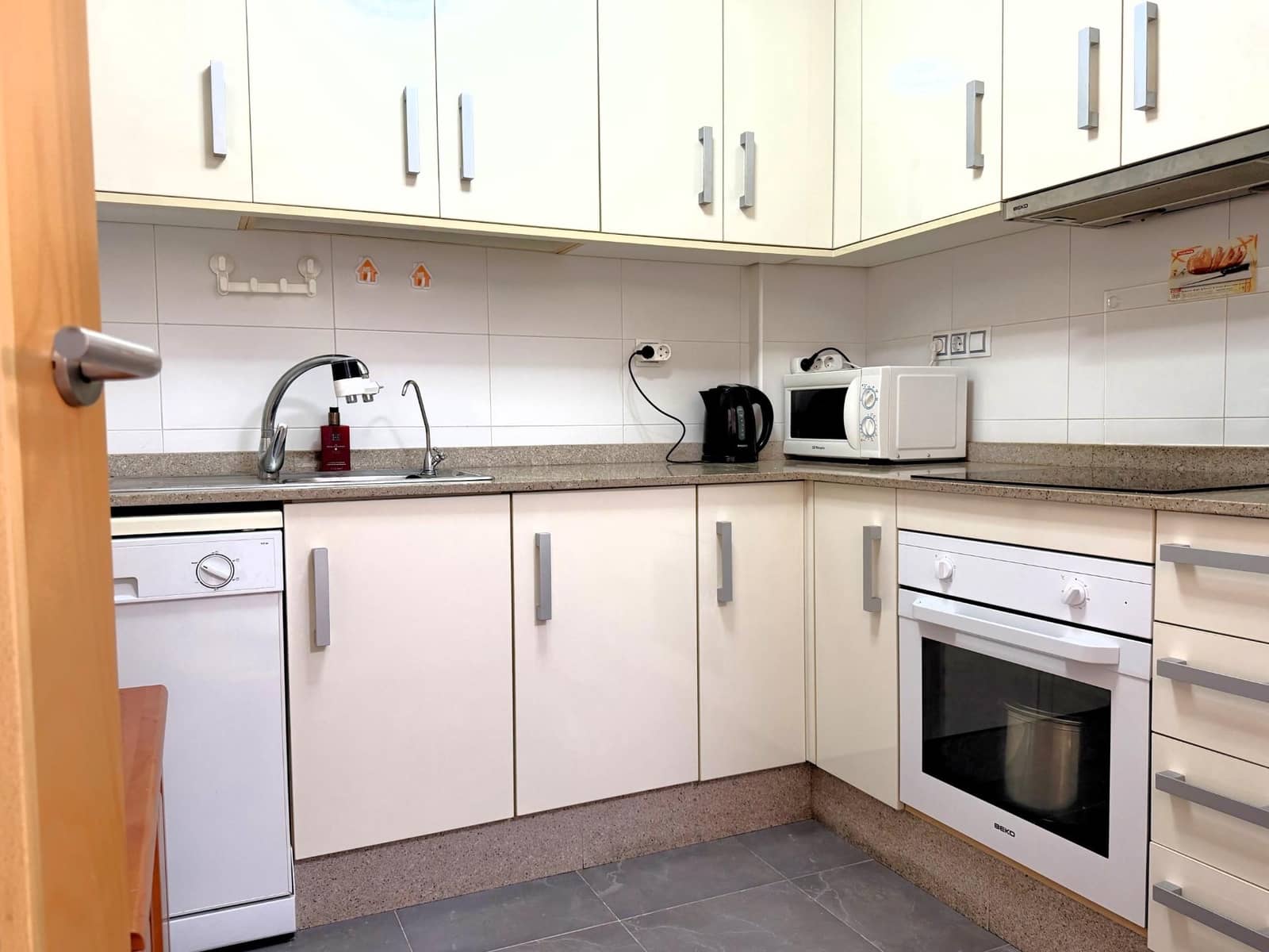 2 sypialnia Apartament na sprzedaż w Torrevieja - 135 000 € (Ref: 10074550)