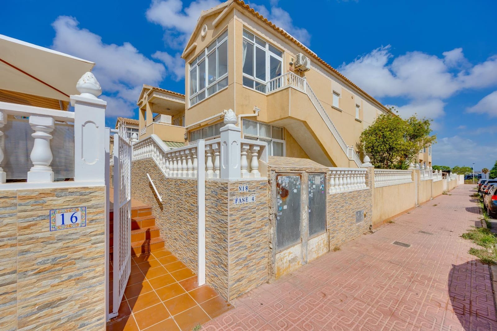 2 sovrum Bungalow till salu i Torrevieja - 189 900 € (Ref: 10074555)