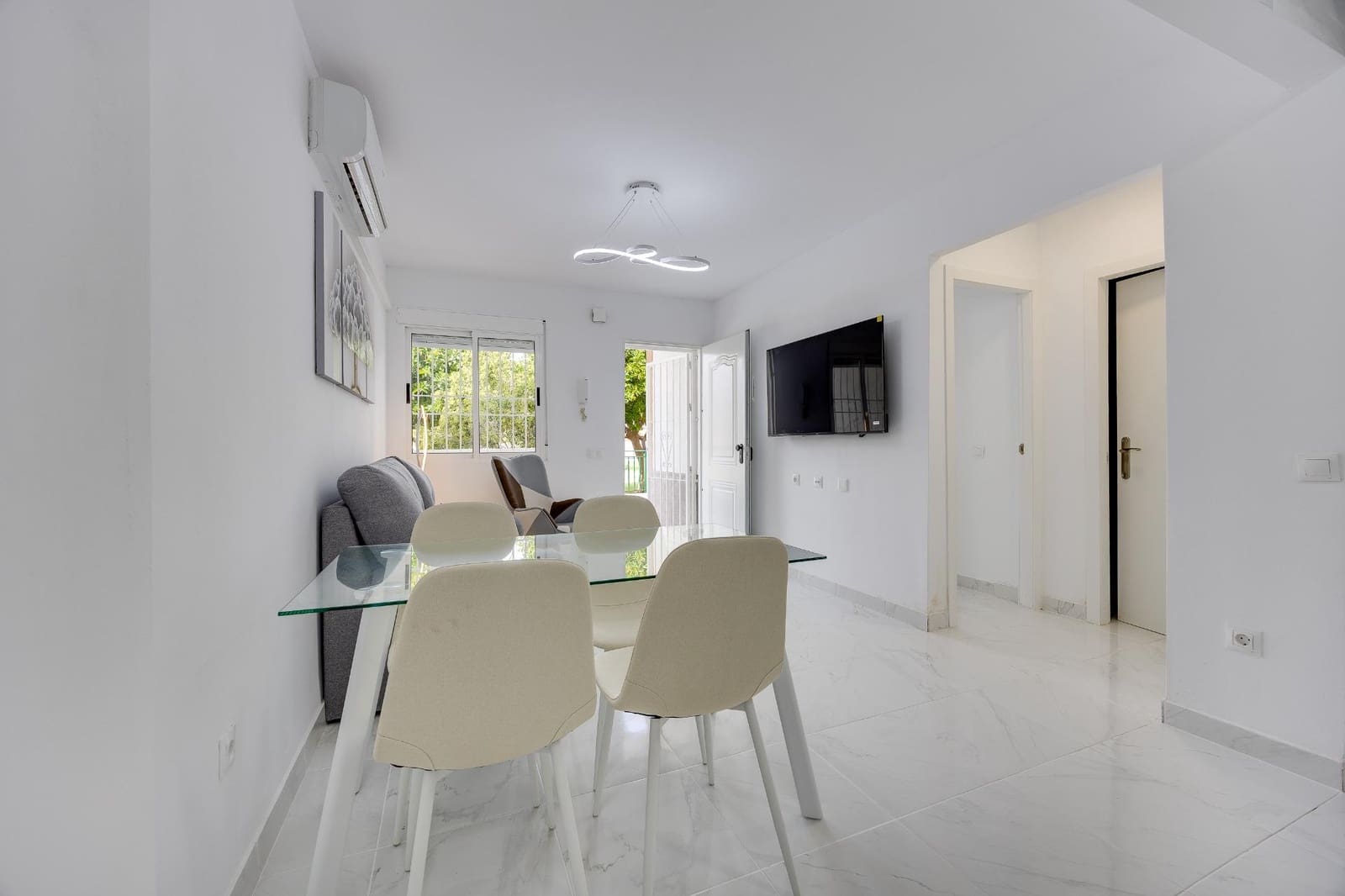 2 Zimmer Apartment zu verkaufen in Torrevieja - 149.900 € (Ref: 10074557)