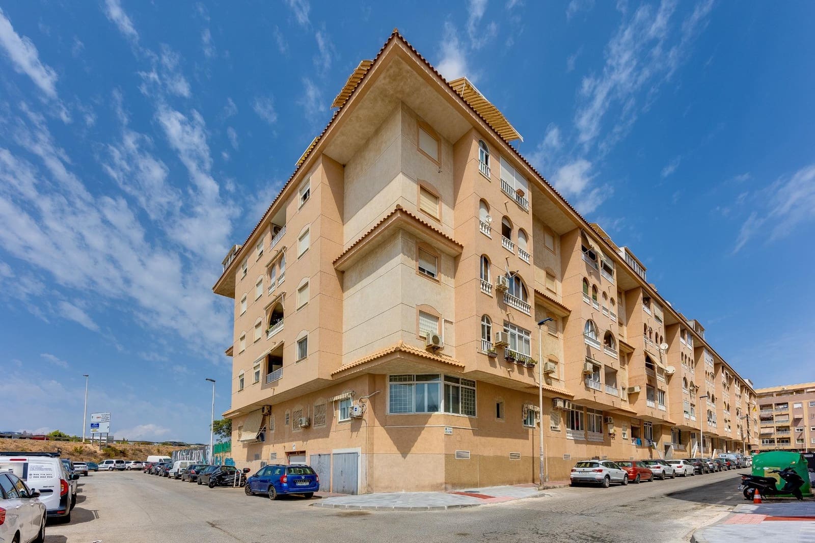 2 Zimmer Apartment zu verkaufen in Torrevieja - 149.900 € (Ref: 10074557)
