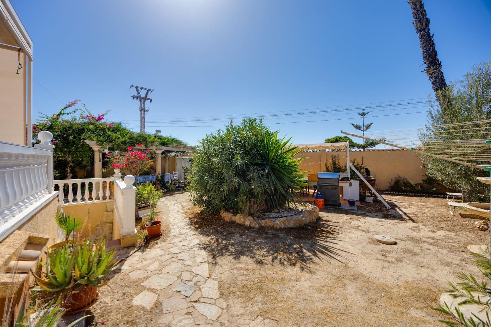 4 bedroom Villa for sale in Torrevieja - € 359,900 (Ref: 10074559)