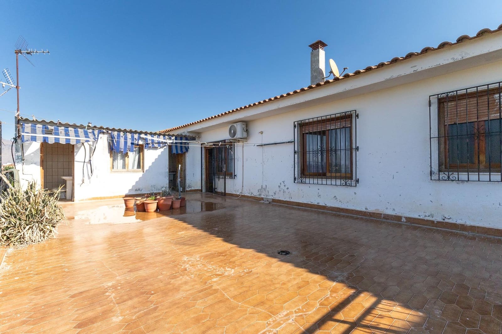 5 sypialnia Willa na sprzedaż w Los Desamparados - 550 000 € (Ref: 10074574)