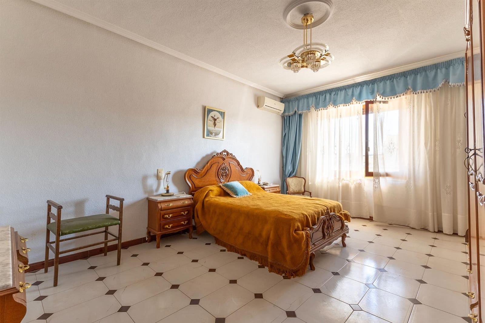 5 sypialnia Willa na sprzedaż w Los Desamparados - 550 000 € (Ref: 10074574)