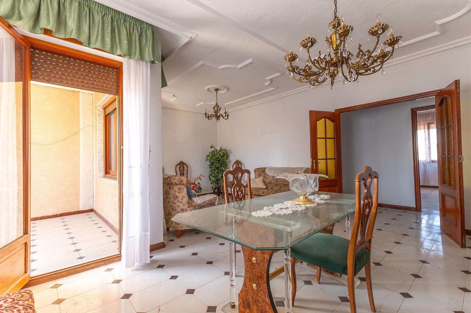 5 sypialnia Willa na sprzedaż w Los Desamparados - 550 000 € (Ref: 10074574)
