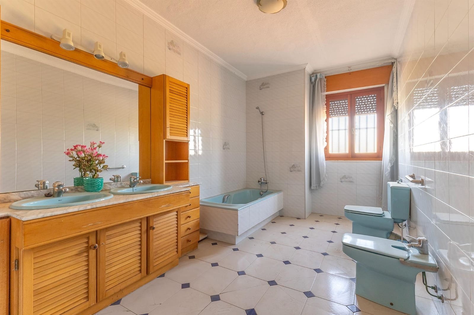 5 sypialnia Willa na sprzedaż w Los Desamparados - 550 000 € (Ref: 10074574)