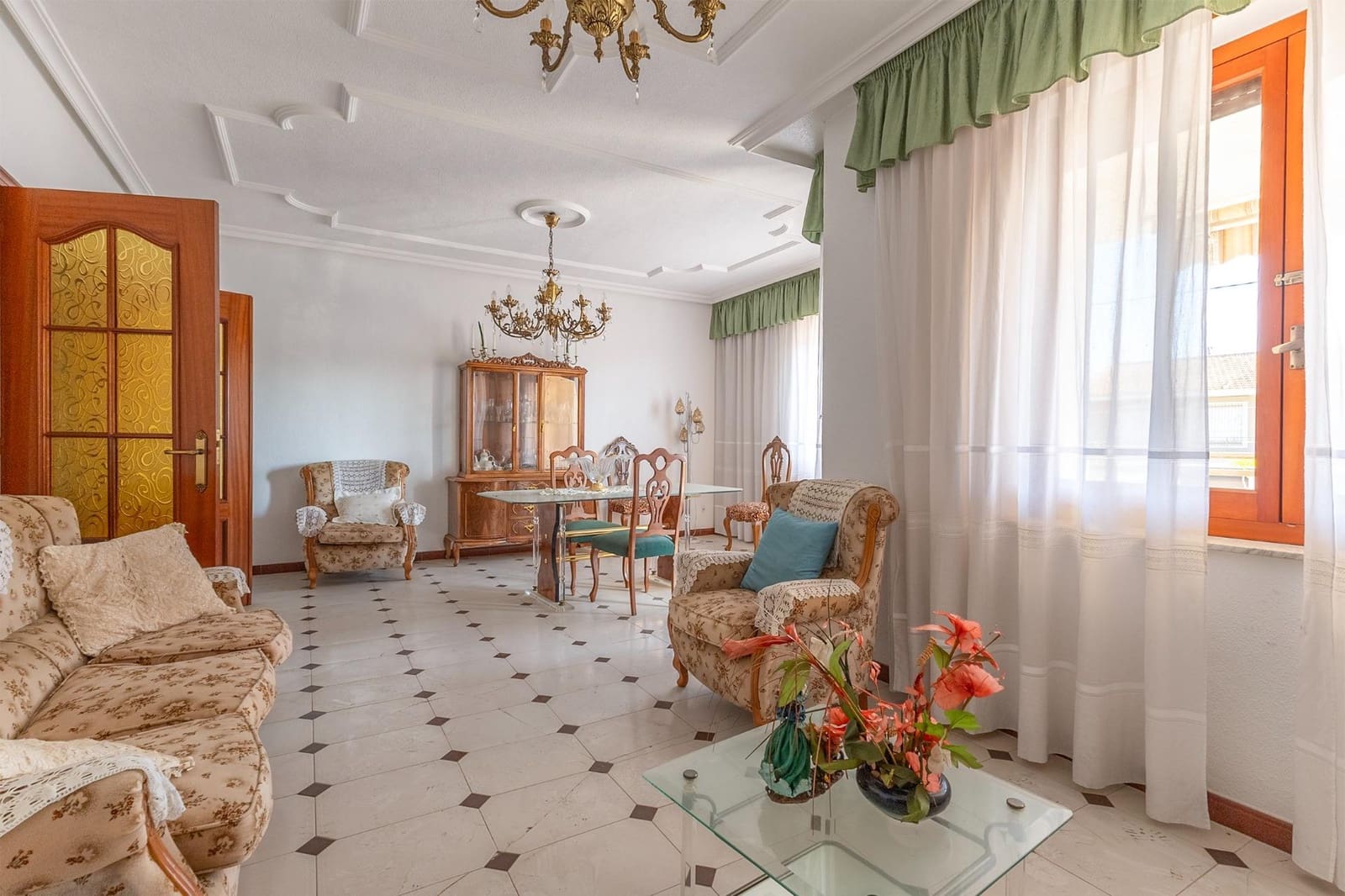 5 sypialnia Willa na sprzedaż w Los Desamparados - 550 000 € (Ref: 10074574)