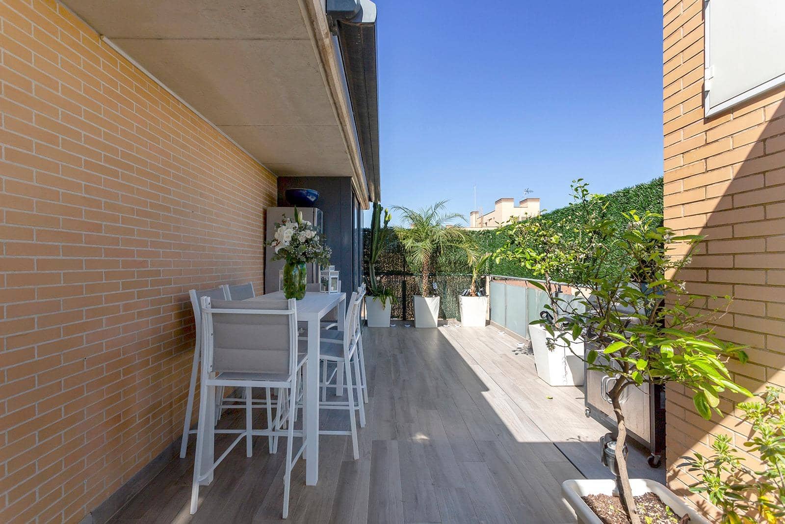 3 soverom Penthouse til salgs i Alicante by - € 1 040 000 (Ref: 10074579)