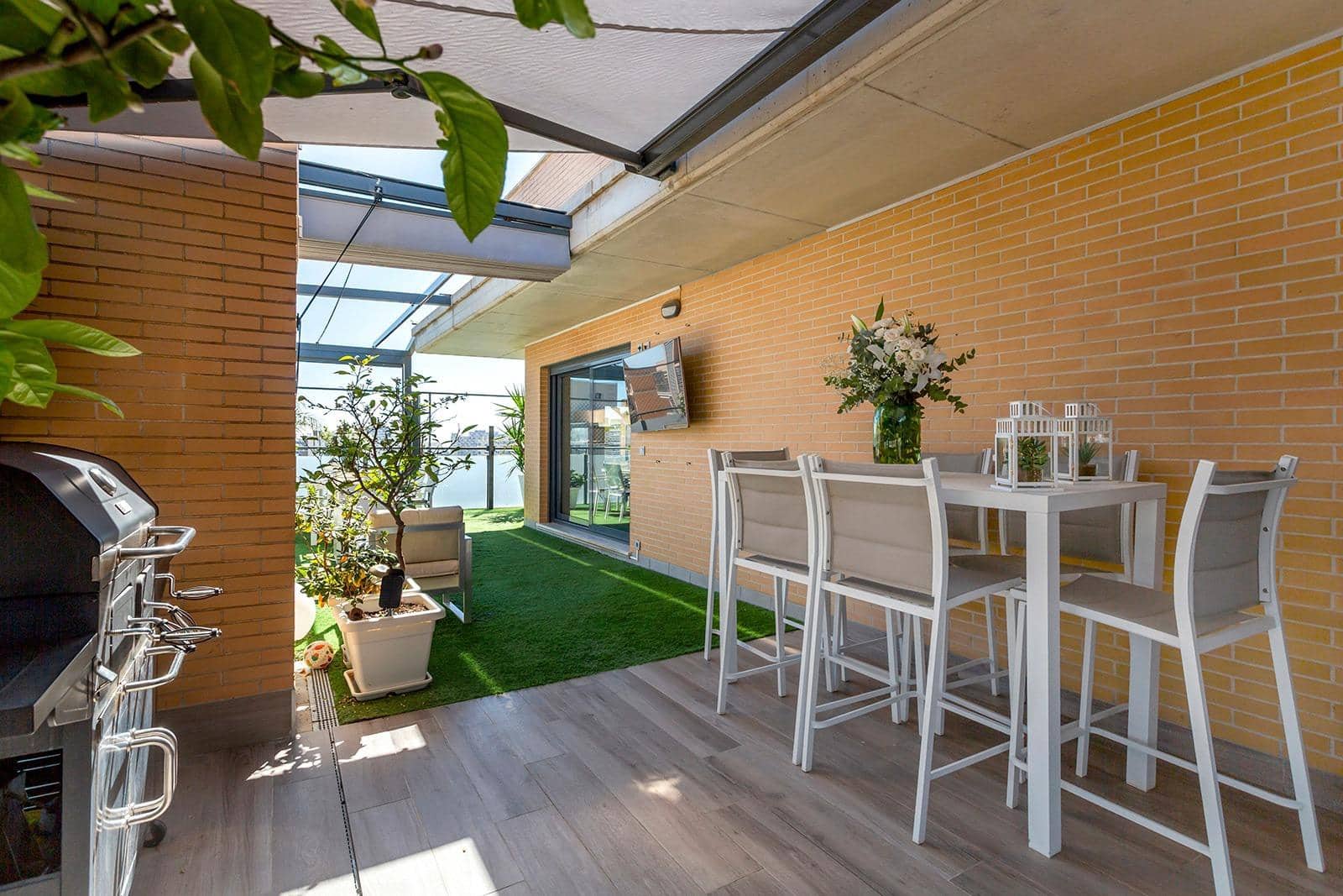 3 soverom Penthouse til salgs i Alicante by - € 1 040 000 (Ref: 10074579)