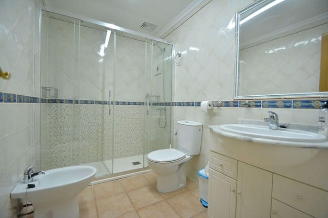 2 makuuhuone Omakotitalo myytävänä paikassa El Edén, Guardamar del Segura - 205 000 € (Ref: 10074582)
