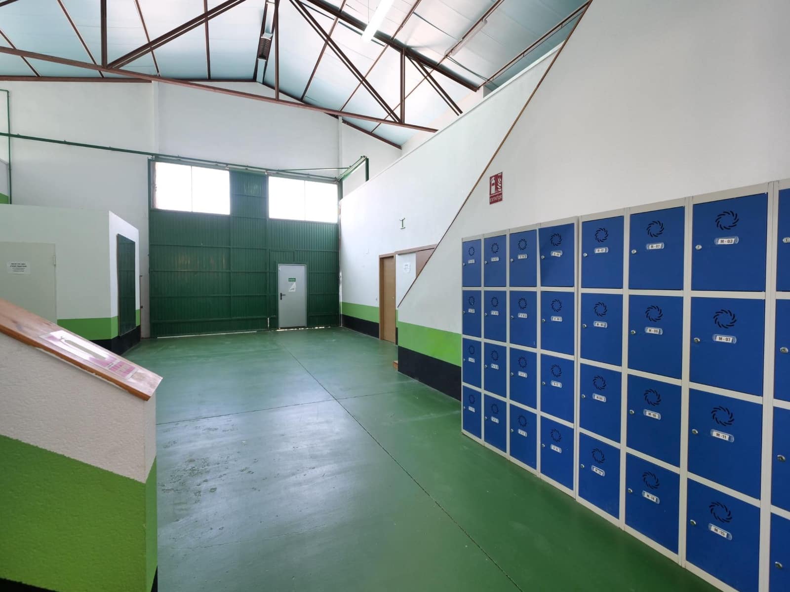 Kaupallinen myytävänä paikassa Almoradi - 625 000 € (Ref: 10074583)