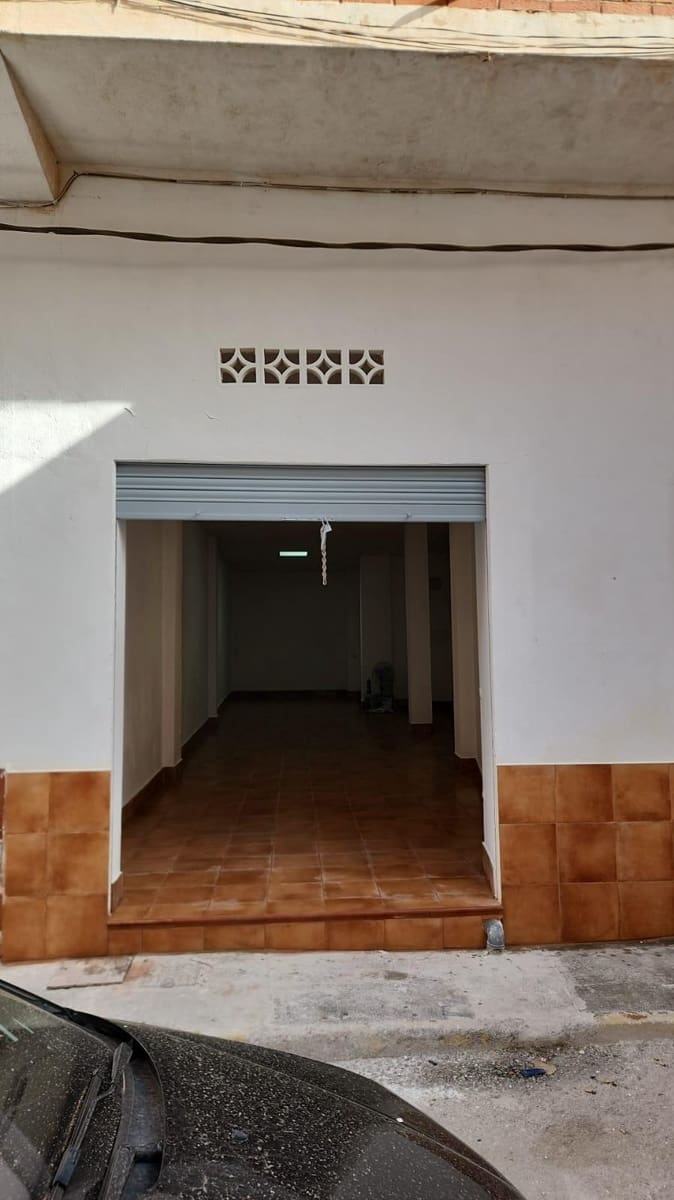 Kommersiell till salu i Torrevieja - 49 950 € (Ref: 10074594)