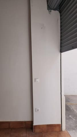 Kommersiell till salu i Centro - Muelle Pesquero, Torrevieja - 49 950 € (Ref: 10074594)