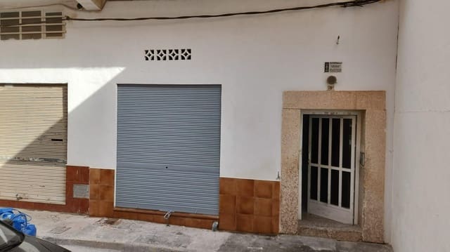 Kommersiell till salu i Centro - Muelle Pesquero, Torrevieja - 49 950 € (Ref: 10074594)