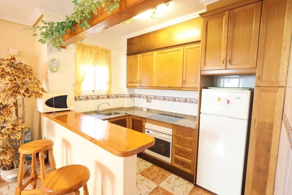 Chalet de 2 habitaciones en Playa Flamenca en venta - 240.000 € (Ref: 10077194)