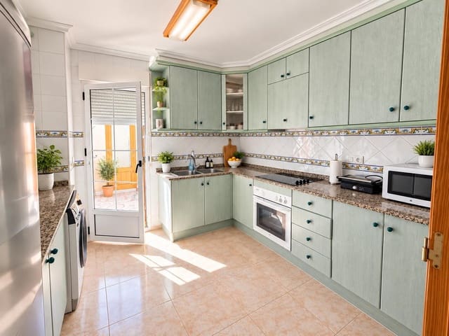 3 soveværelse Byhus til salg i El Limonar, Torrevieja - € 239.900 (Ref: 10079116)