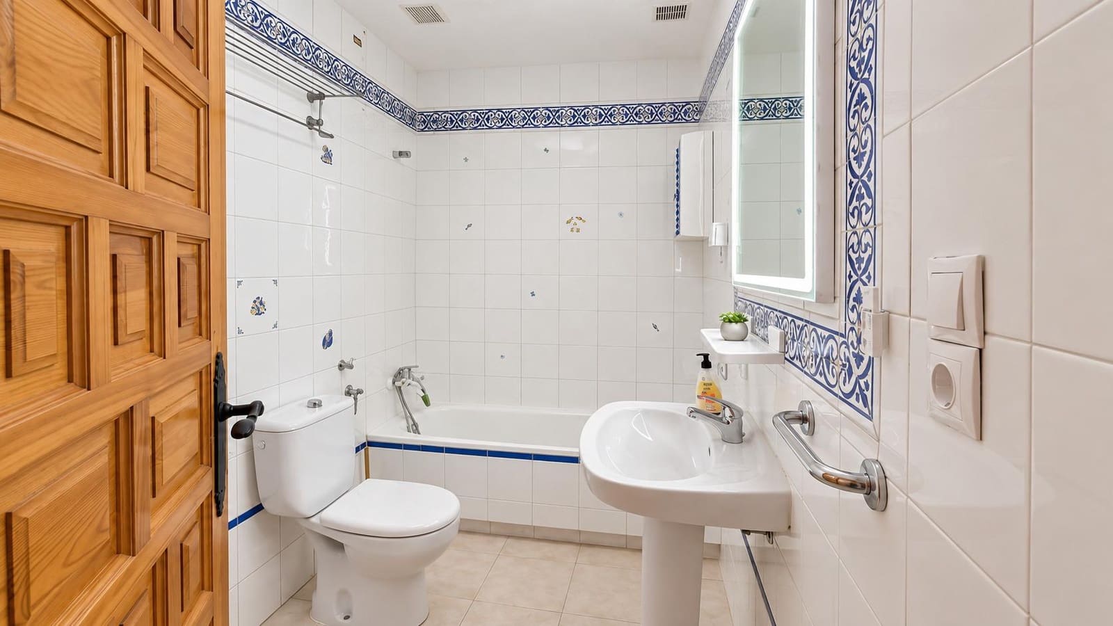 1 sypialnia Apartament na sprzedaż w Torrevieja - 144 900 € (Ref: 10086390)