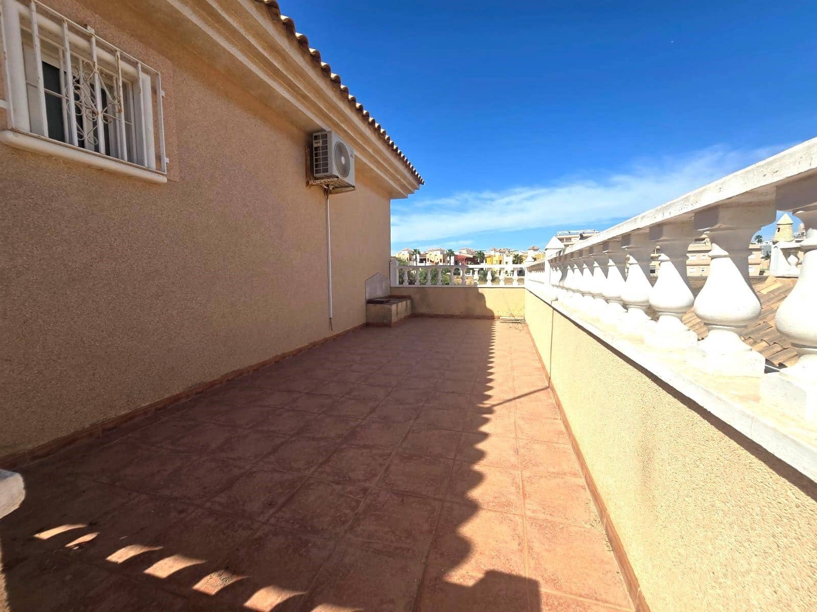 3 Zimmer Villa zu verkaufen in Torrevieja - 370.000 € (Ref: 10086392)