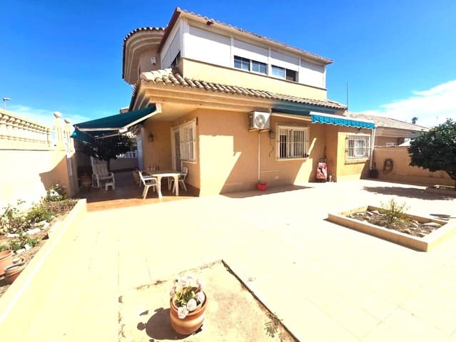 3 Zimmer Villa zu verkaufen in Los Balcones - Los Altos, Torrevieja - 370.000 € (Ref: 10086392)
