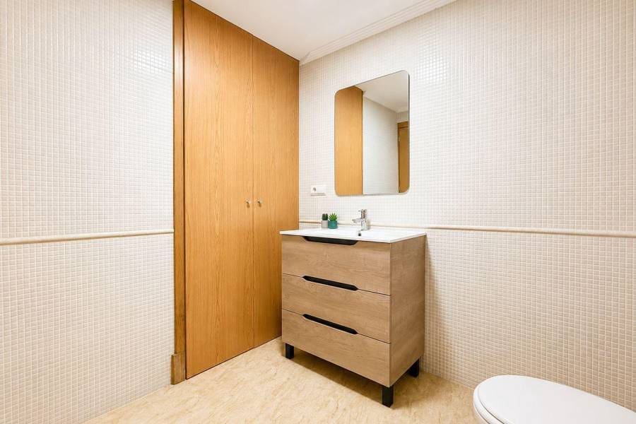 2 camera da letto Appartamento in vendita in Torrevieja - 139.900 € (Rif: 10086393)